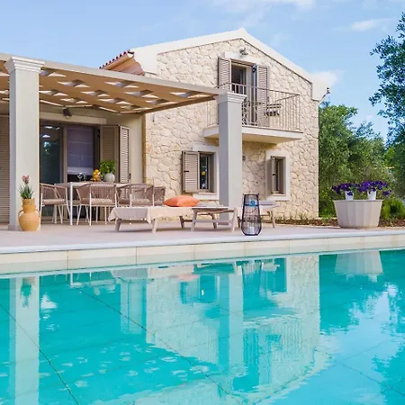 Oliva With Private Pool By Konnect 빌라 *