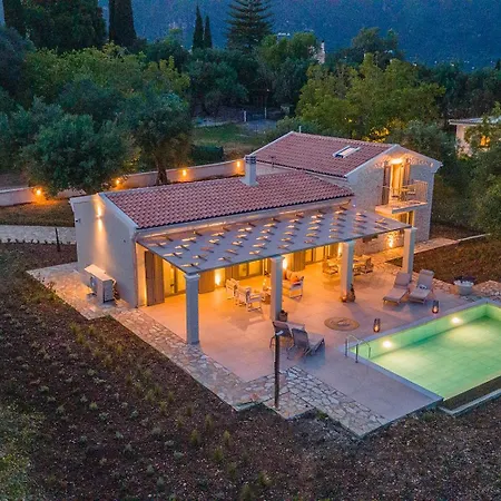 Oliva With Private Pool By Konnect Kato Korakiana