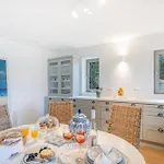 Oliva With Private Pool By Konnect